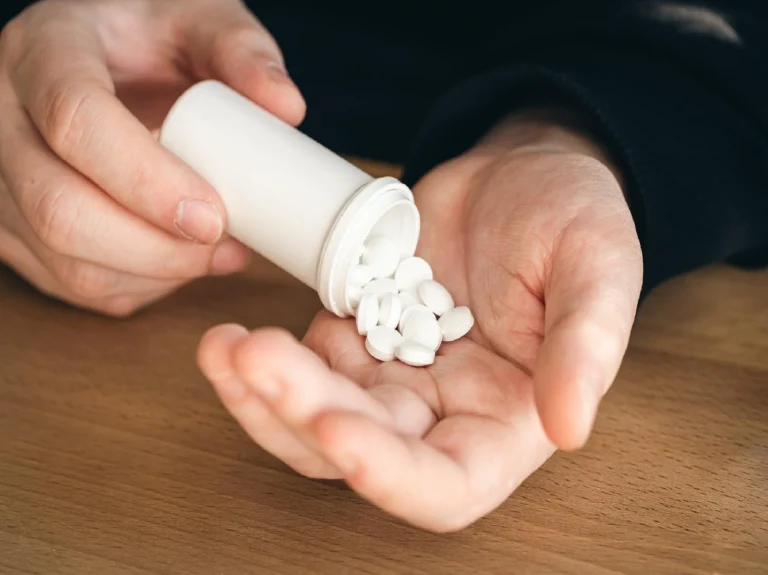 Wie schnell macht Tramadol abhängig? Verlauf, Anzeichen und Tipps zur sicheren Anwendung
